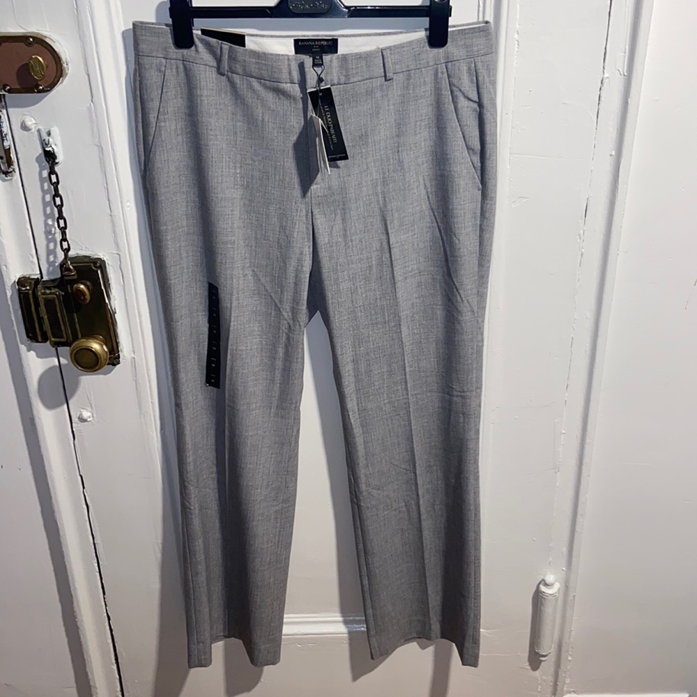 COPY - NWT Grey Logan Pant Banana Republic Size 14